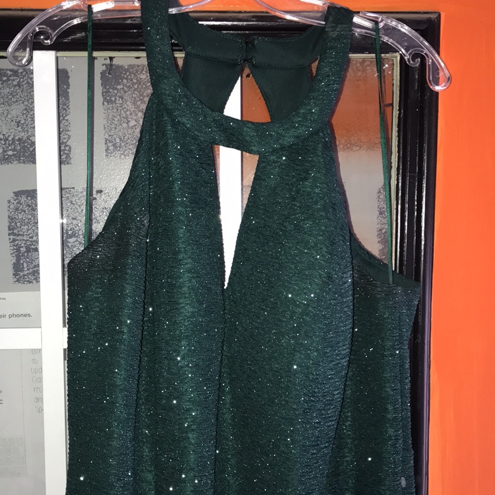 Gorgeous green sparkle formal dress 16w